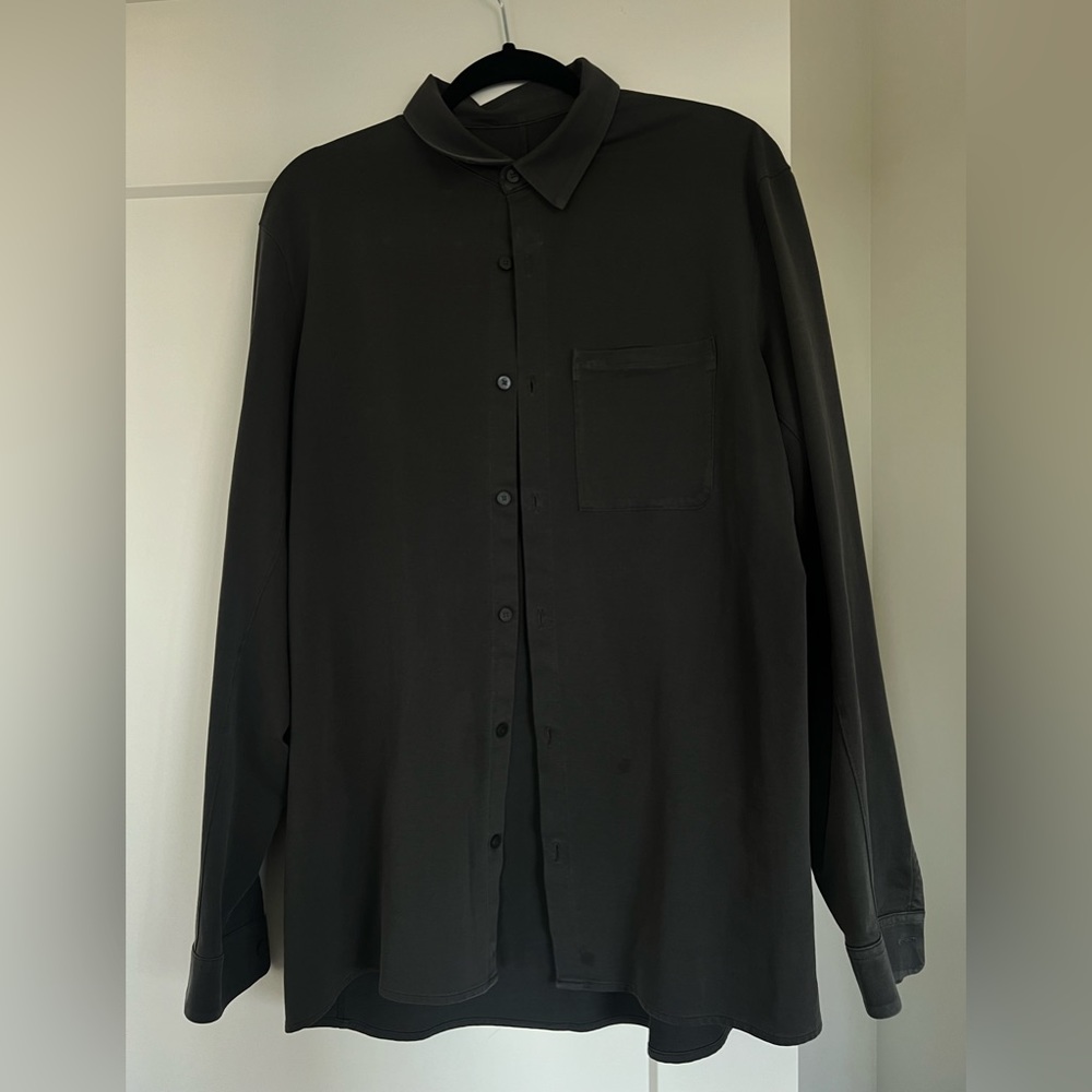 Lululemon Men’s Commission Long Sleeve Button Down with Pocket - XL